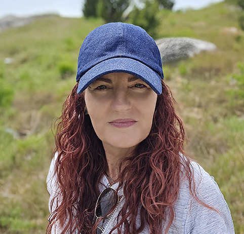 Karen Harrison - Co-founder of Golf BioDynamics (Headshot))